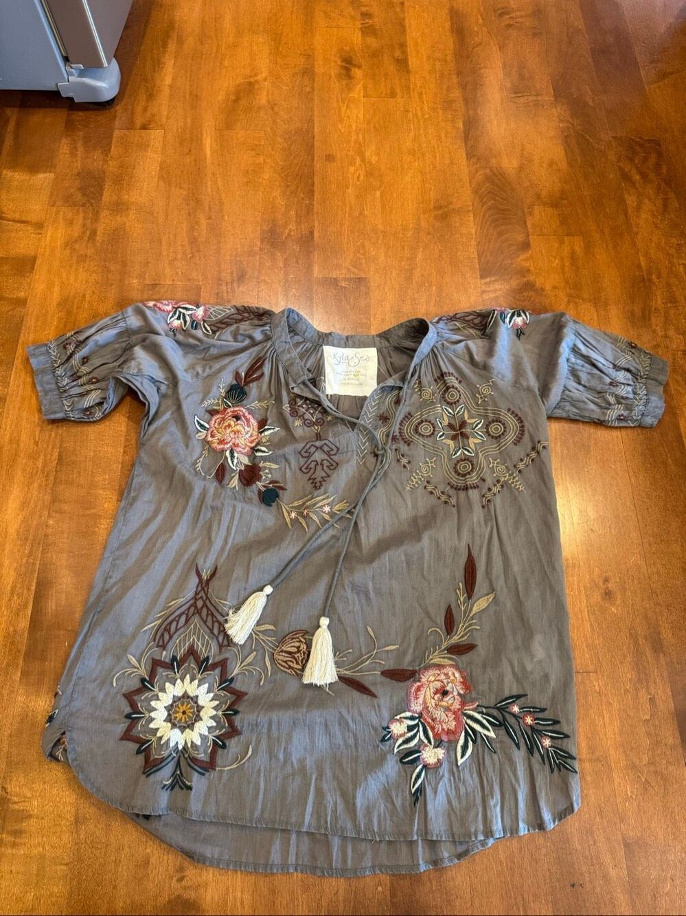 Kyla Seo XS Embroidered Floral Tunic Top Boho Cotton Tassel Peasant Blouse